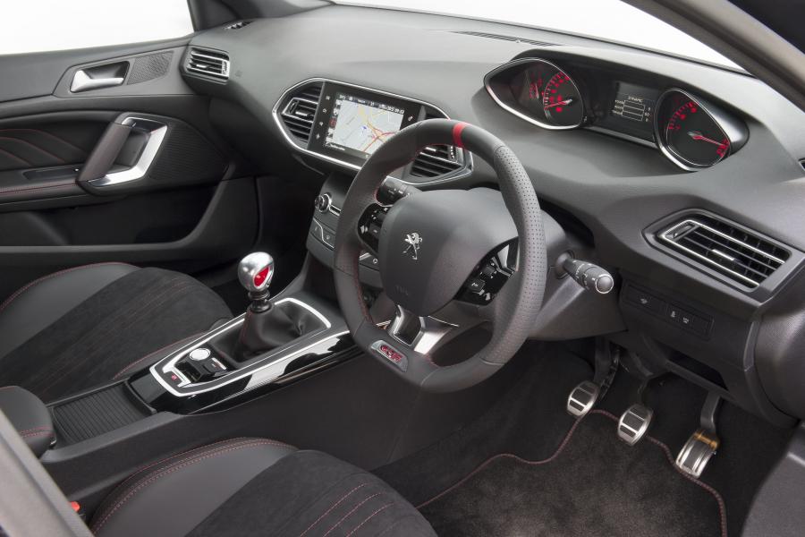  Peugeot 308 GTi 2016 года  (AU) (фото 28 из 30)